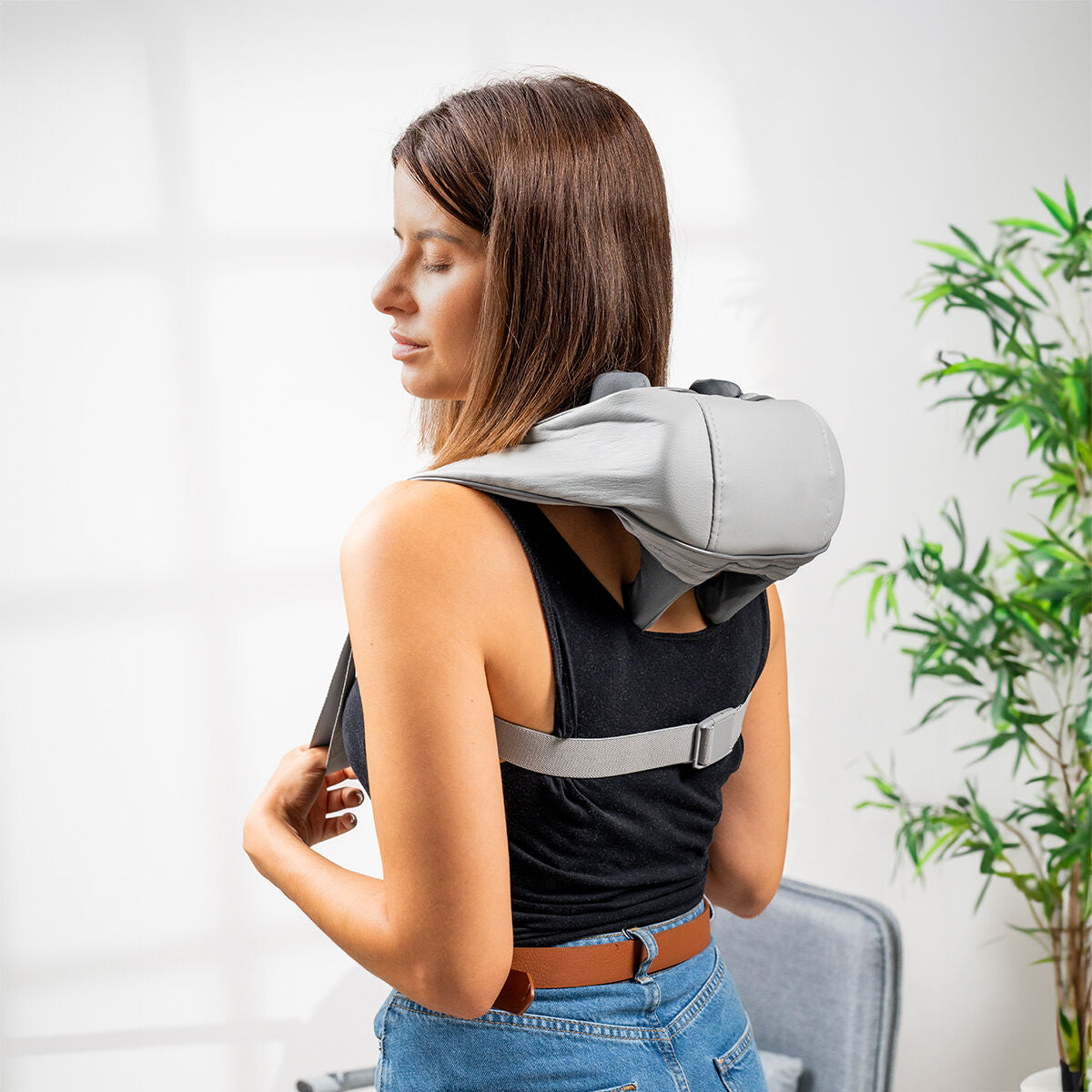 Cervalia™ – Masseur Cervical 6D Chauffant | Soulage les tensions & détend en profondeur